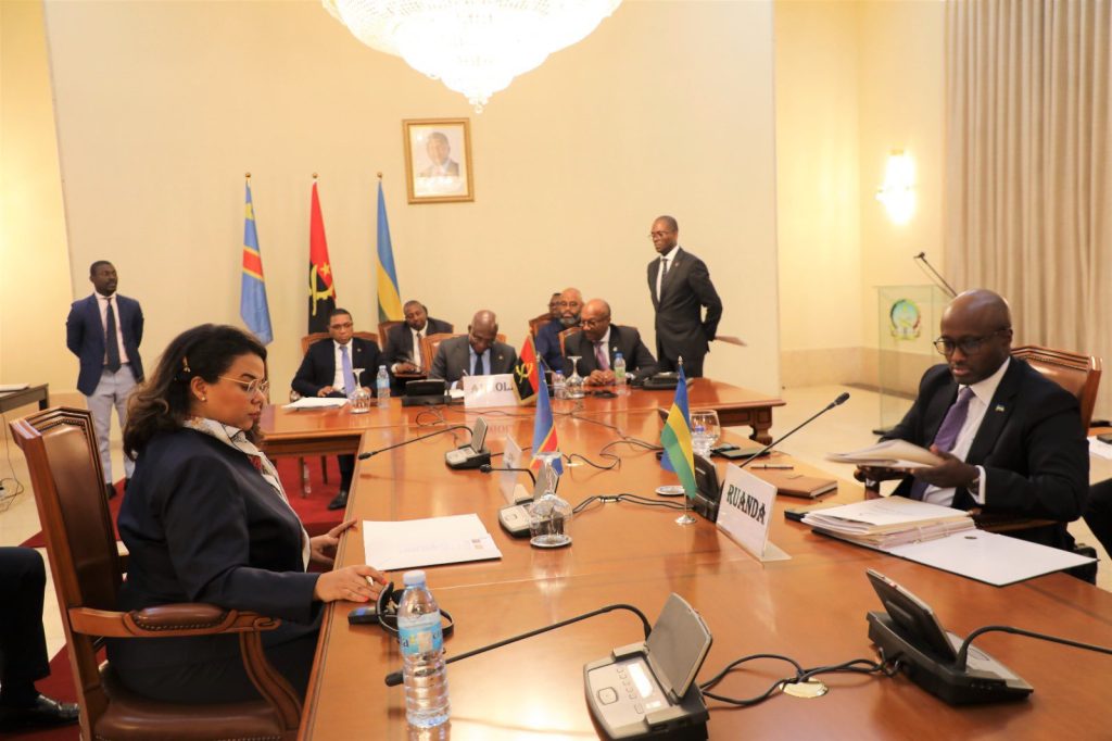 Rencontre entre ministres des Affaires étrangères de la RDC et du Rwanda. Luanda (Angola). Ph: Droits tiers
